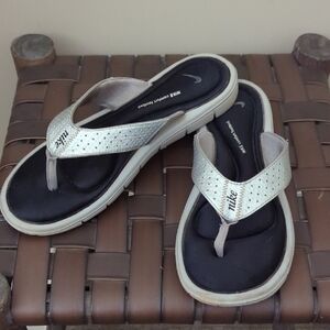 Nike Women's Metallic Flip Flops